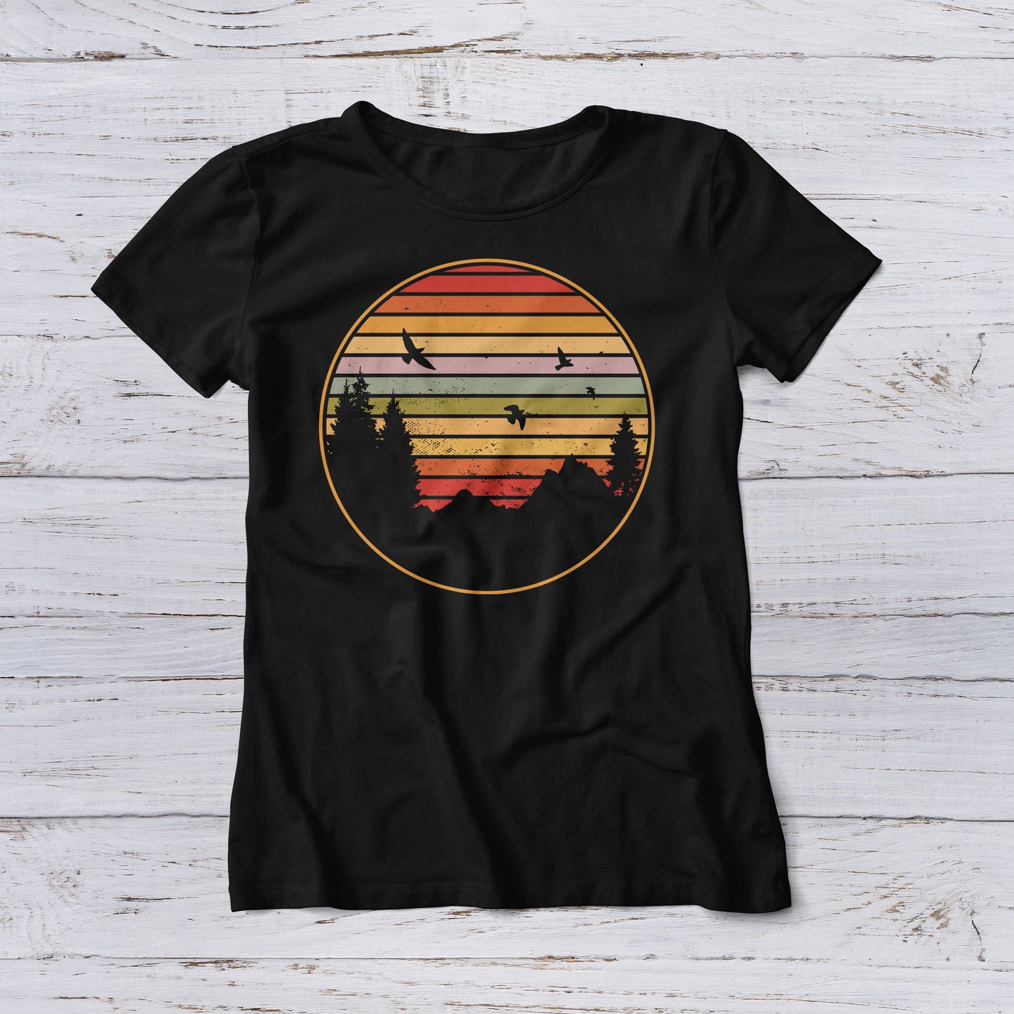 Lootgear - Fantasy World: Retro Sunset T-Shirt